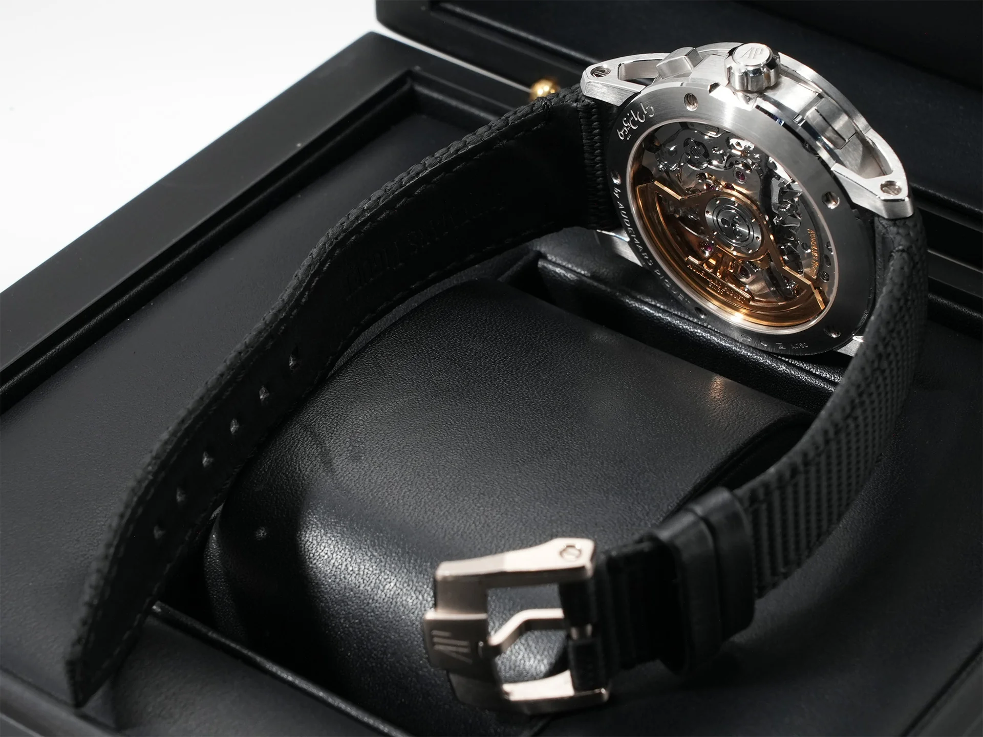 オーデマピゲ CODE 11.59 バイ オーデマ ピゲ クロノグラフ Ref.26393BC.OO.A002CR.01 ホワイトゴールド ブラックラッカー文字盤 - Image 8