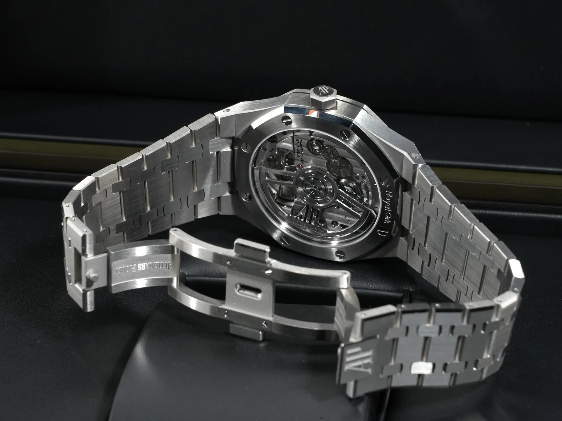 オーデマピゲ ロイヤルオーク フライング トゥールビヨン Ref.26730ST.OO.1320ST.05 ステンレススチール スモークバーガンディ文字盤 - Image 7
