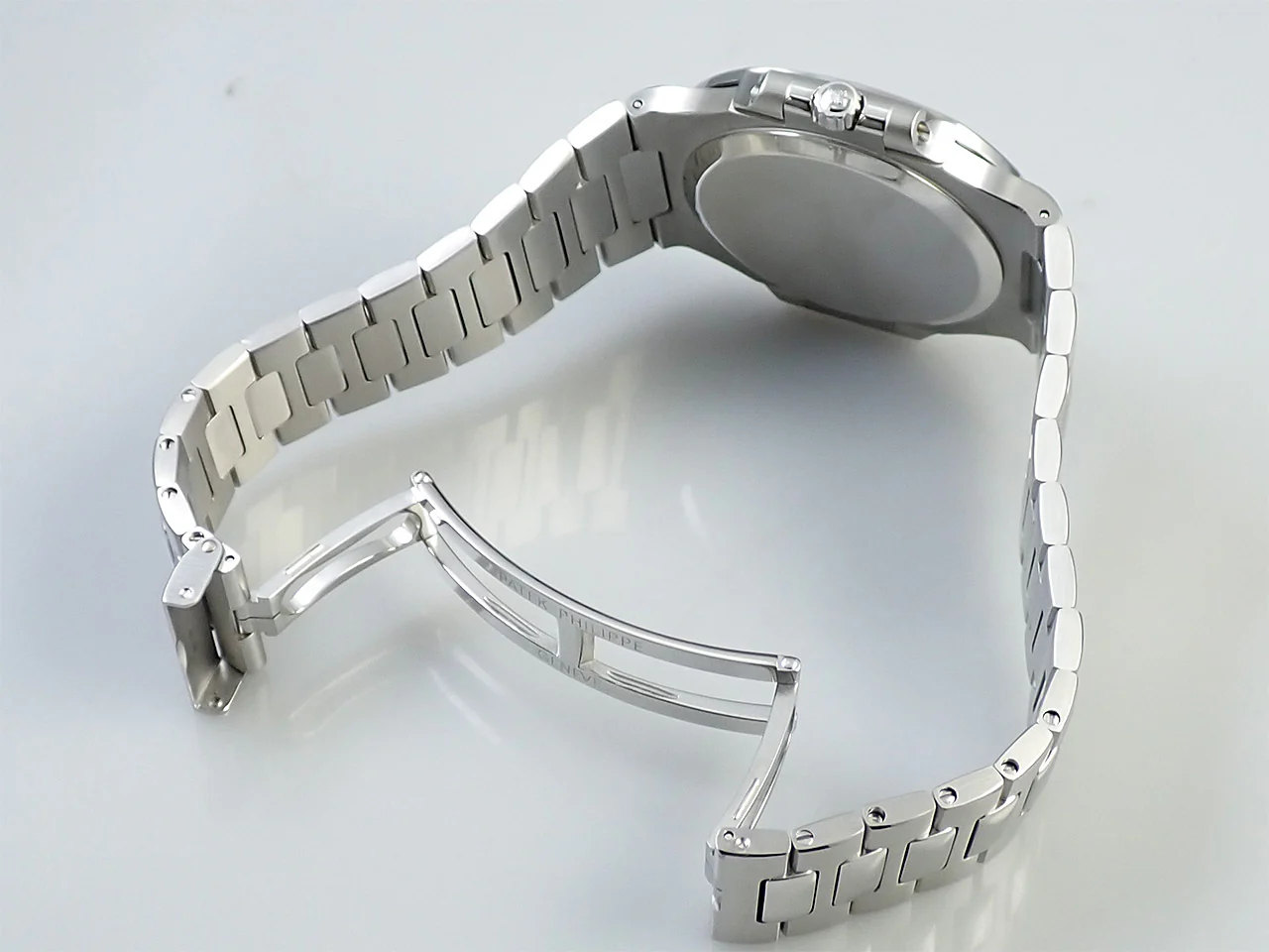 パテックフィリップ ノーチラス パワーリザーブ Ref.3710/1A-001 ステンレススチール ブラック文字盤 - Image 8