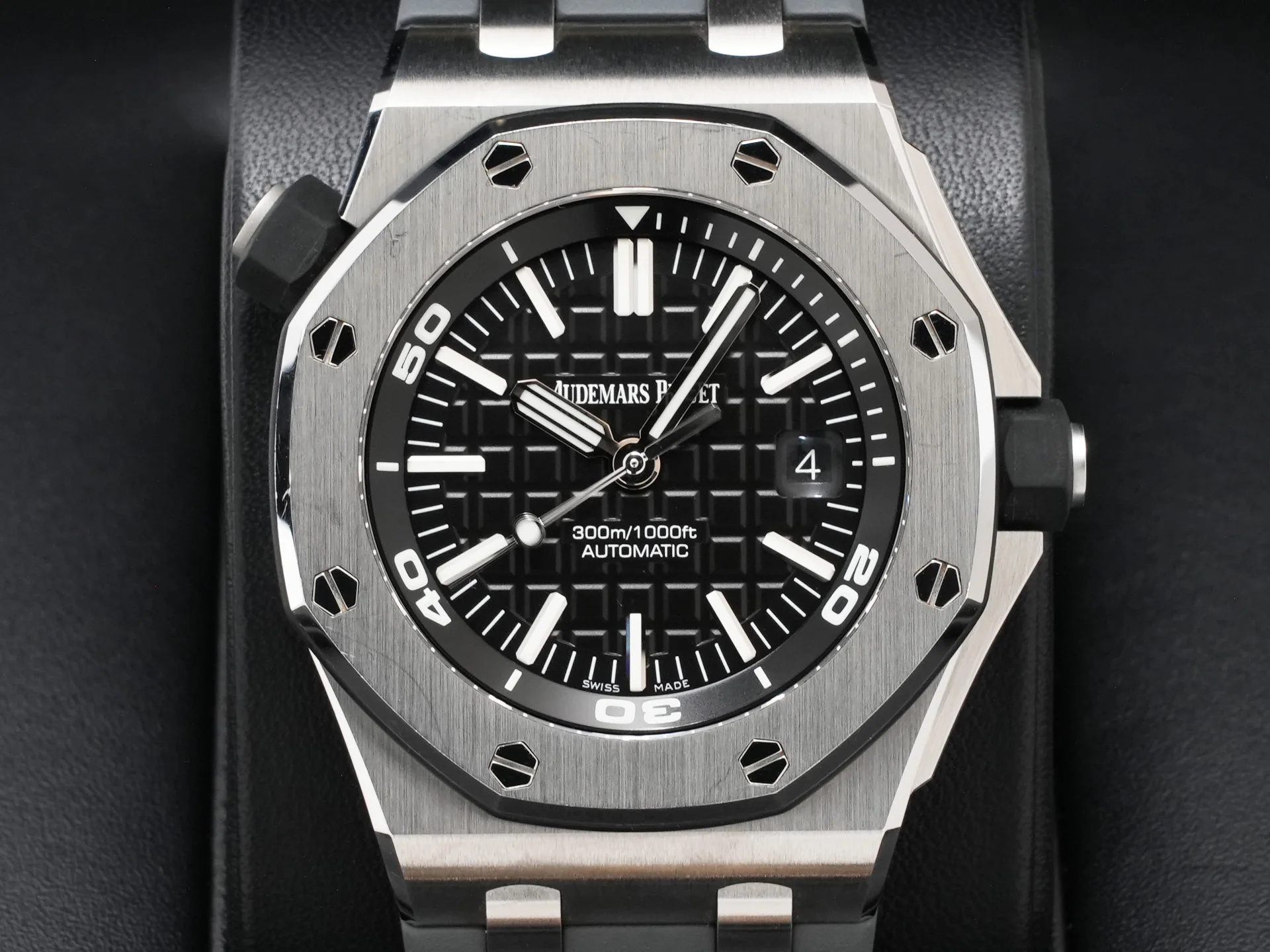 オーデマピゲ ロイヤルオーク オフショア ダイバー Ref.15710ST.OO.A002CA.01 ステンレススチール ブラック文字盤 - Image 2