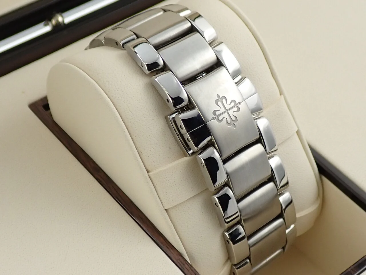 パテックフィリップ アクアノート エクストララージ Ref.5167/1A-001 ステンレススチール ブラック文字盤 - Image 7