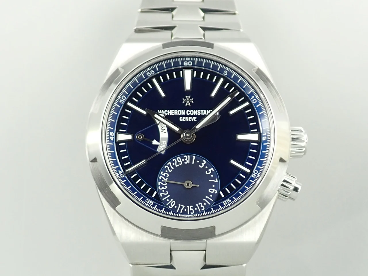 ヴァシュロンコンスタンタン オーヴァーシーズ デュアルタイム Ref.7900V/110A-B334 ブルー文字盤 美品 FVC4XZ41 - Image 2