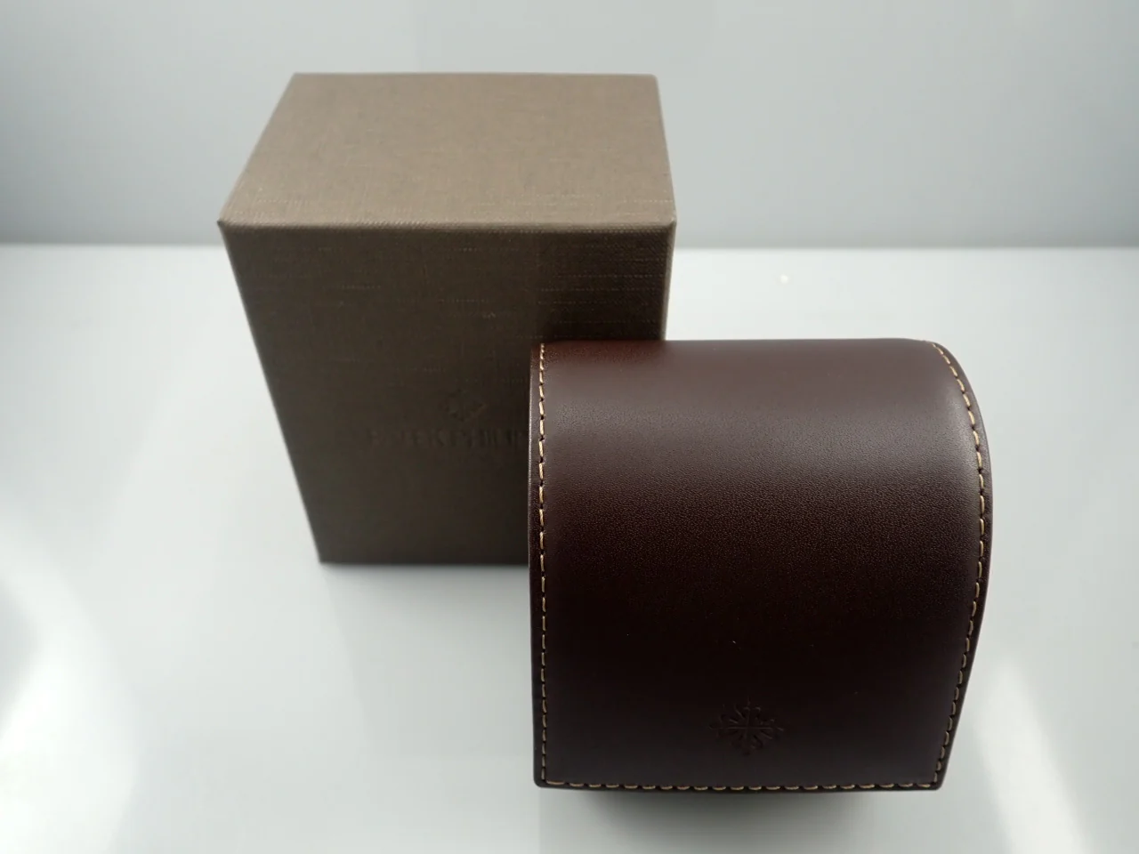 パテックフィリップ アクアノート クロノグラフ Ref.5968G-001 ホワイトゴールド ミッドナイトブルー文字盤 - Image 10