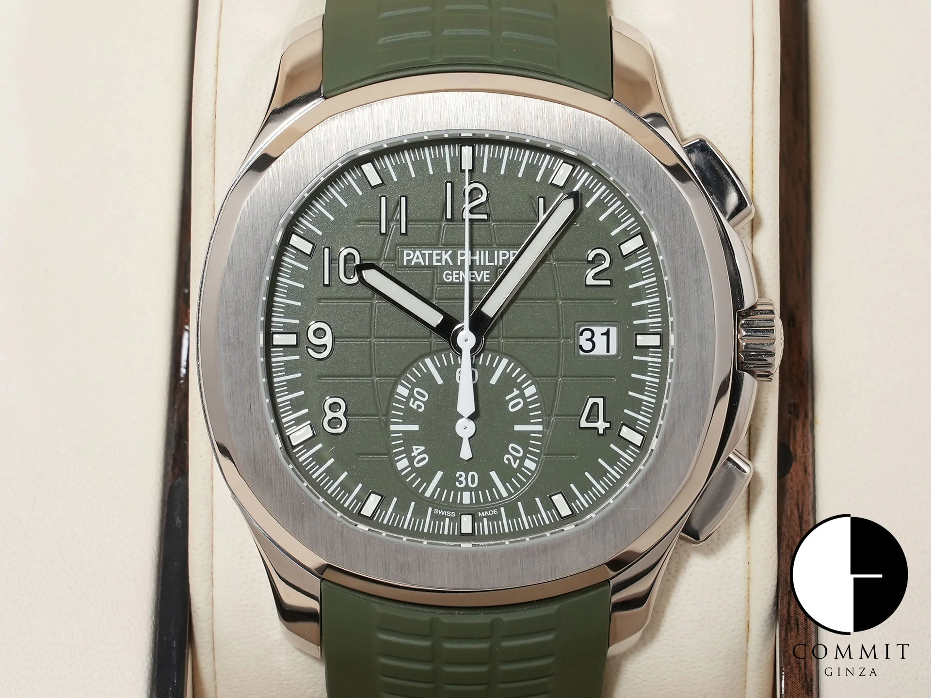 パテックフィリップ アクアノート Ref.5968G-010 ホワイトゴールド カーキグリーン文字盤 中古 g25xfyzr