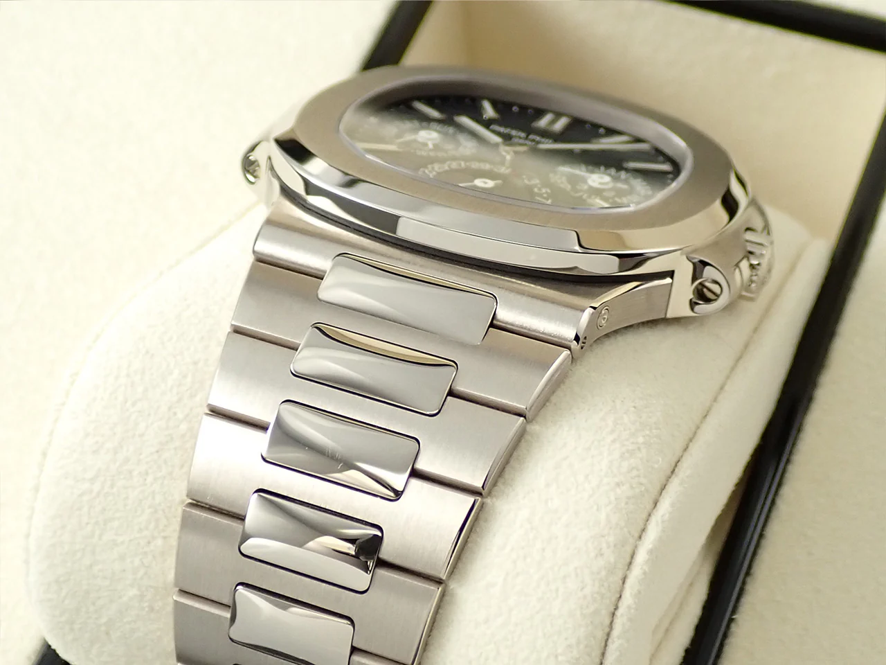 パテックフィリップ ノーチラス パーペチュアルカレンダー Ref.5740/1G-001 ホワイトゴールド ブルー文字盤 - Image 6