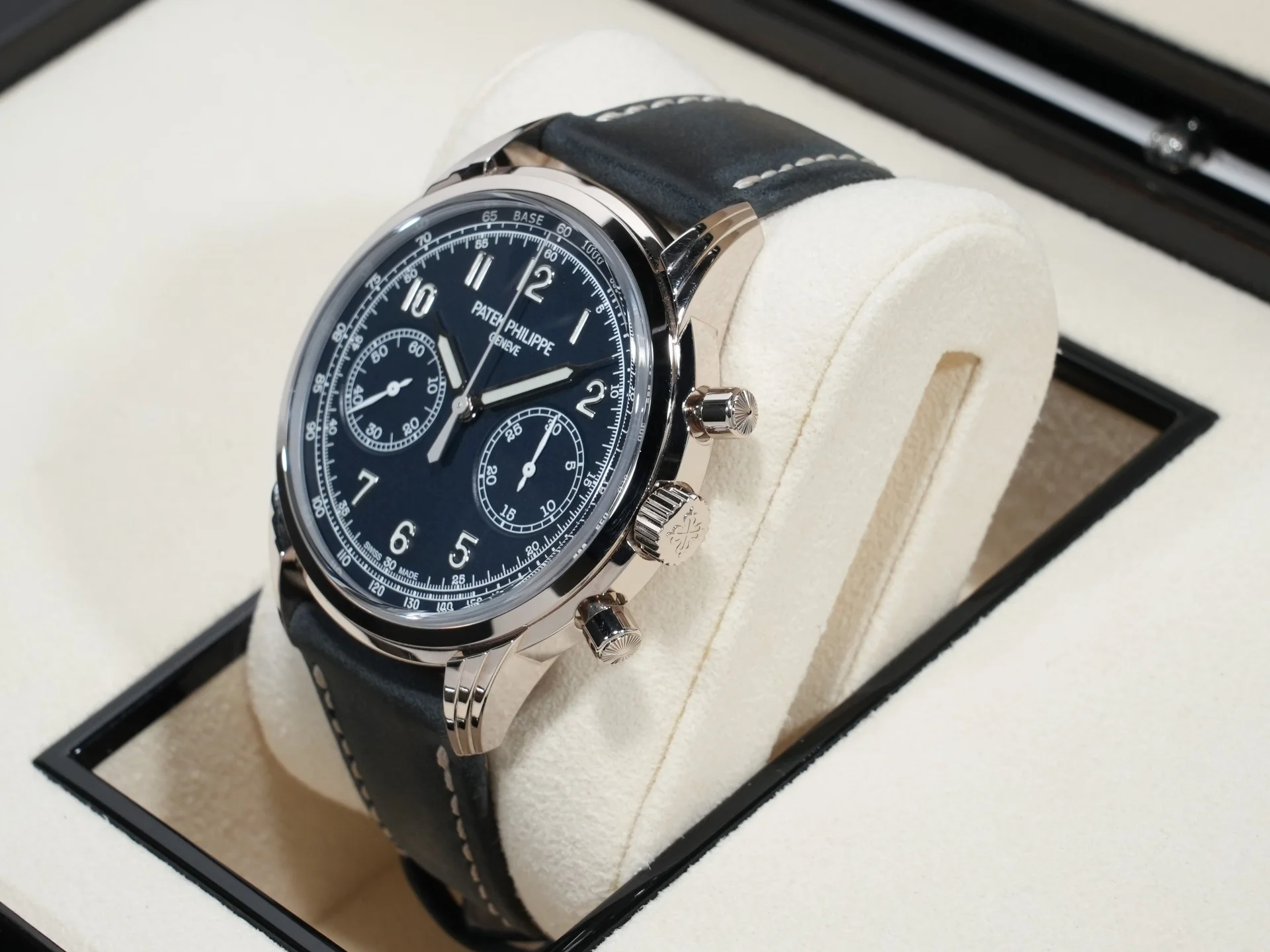 パテックフィリップ コンプリケーション クロノグラフ Ref.5172G-001 ホワイトゴールド ブルー文字盤 中古 hm7icibw - Image 4