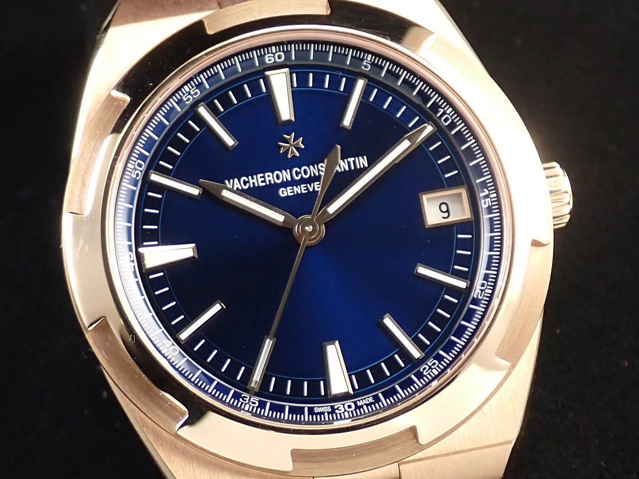 ヴァシュロンコンスタンタン オーヴァーシーズ Ref.4500V/110R-B705 ブルー文字盤 未使用 HW771706 - Image 3