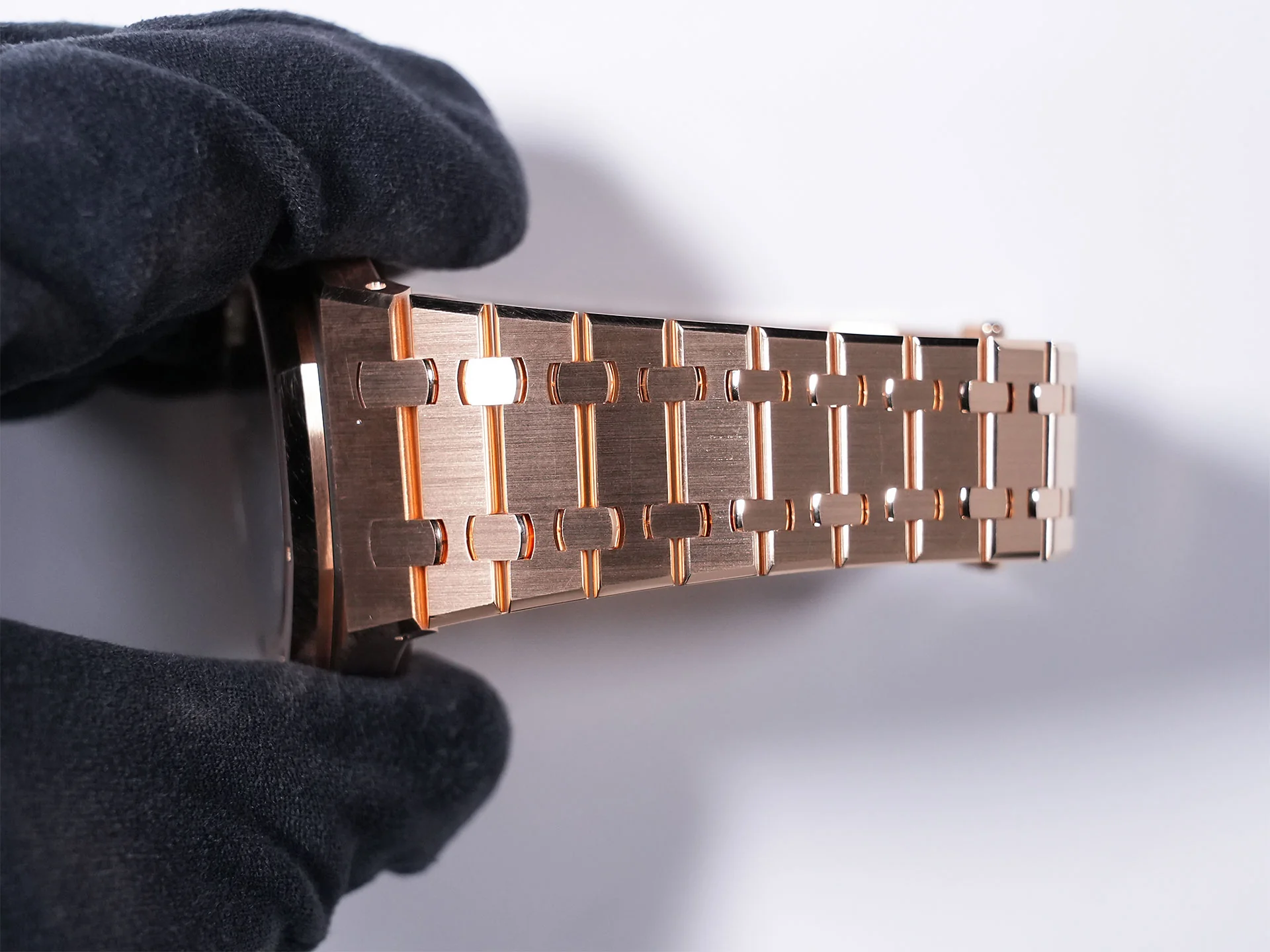 オーデマピゲ ロイヤルオーク 50周年記念 Ref.15510OR.OO.1320OR.01 ピンクゴールド ナイトブルー文字盤 - Image 9