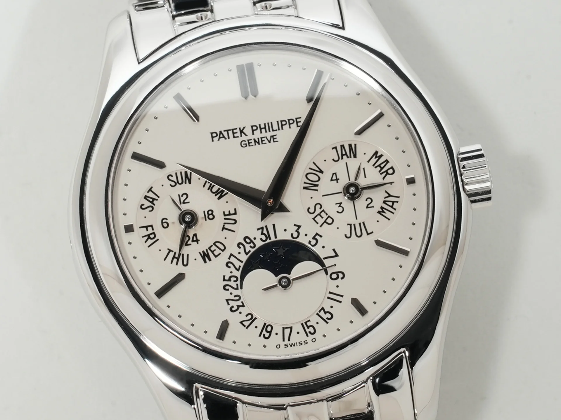 パテックフィリップ パーペチュアルカレンダー Ref.5136/1G-001 ホワイトゴールド シルバー文字盤 - Image 3