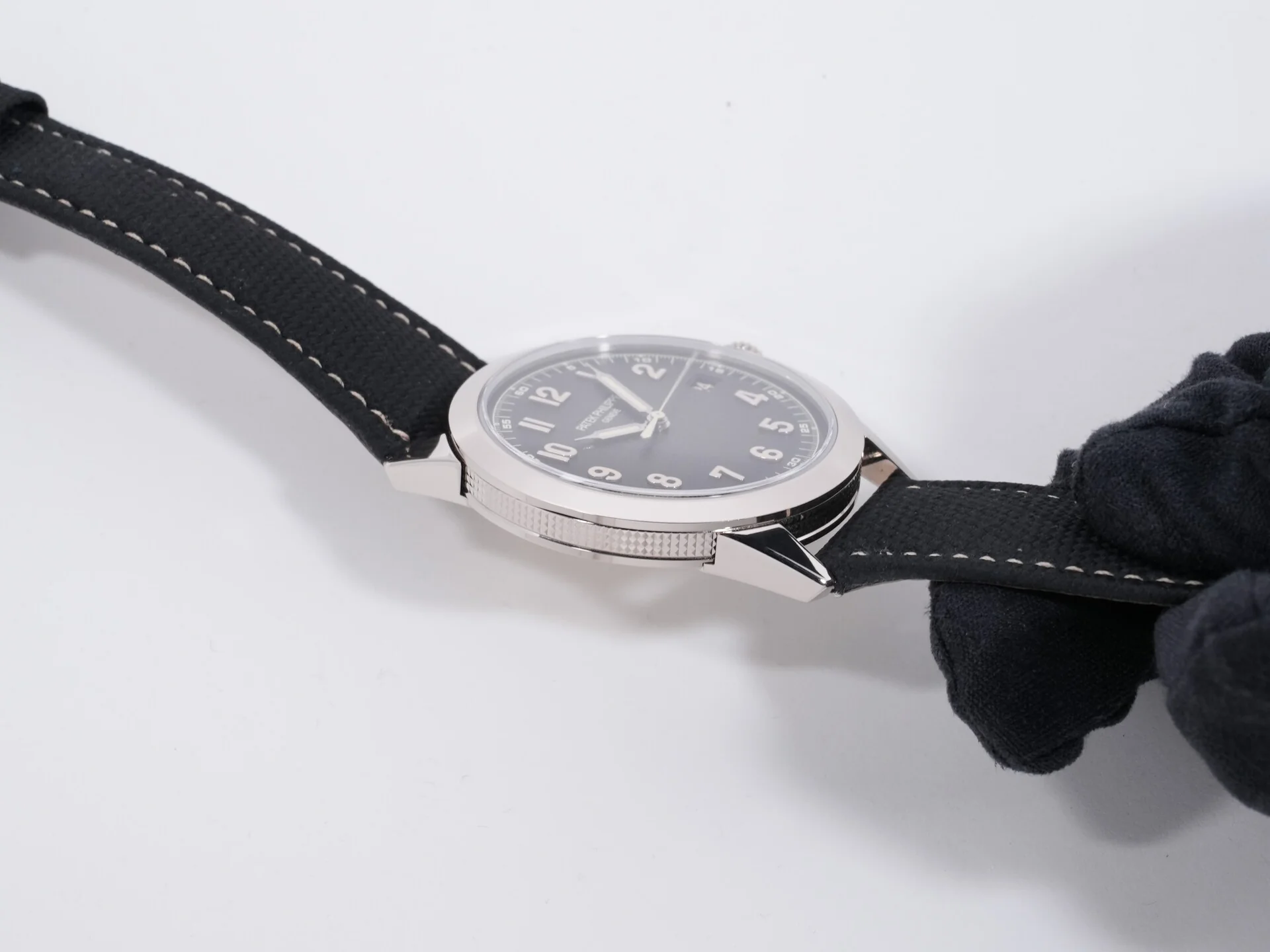 パテックフィリップ カラトラバ Ref.5226G-001 ホワイトゴールド ブラックグラデーションのテクスチャード ラック アントラサイト文字盤 - Image 5