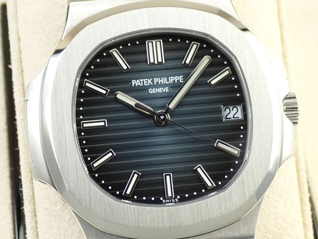 パテックフィリップ ノーチラス Ref.5711/1A-010 ステンレススチール ブルー文字盤 - Image 3