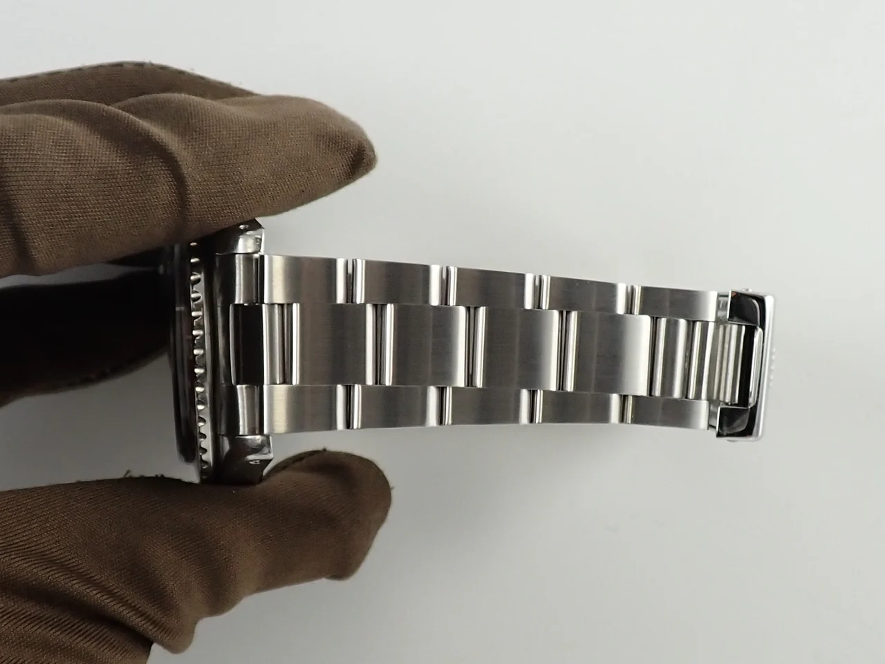 ロレックス GMTマスター Ref.1675 ステンレススチール ブラック文字盤 オイスターブレスレット - Image 9