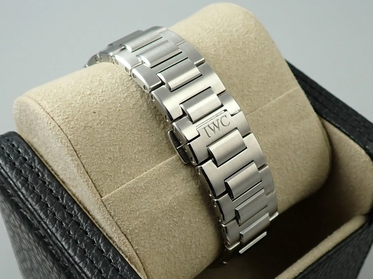 IWC インヂュニア オートマティック 40 Ref.IW328901 ブラック文字盤 極美品 JX9HMKLW - Image 7
