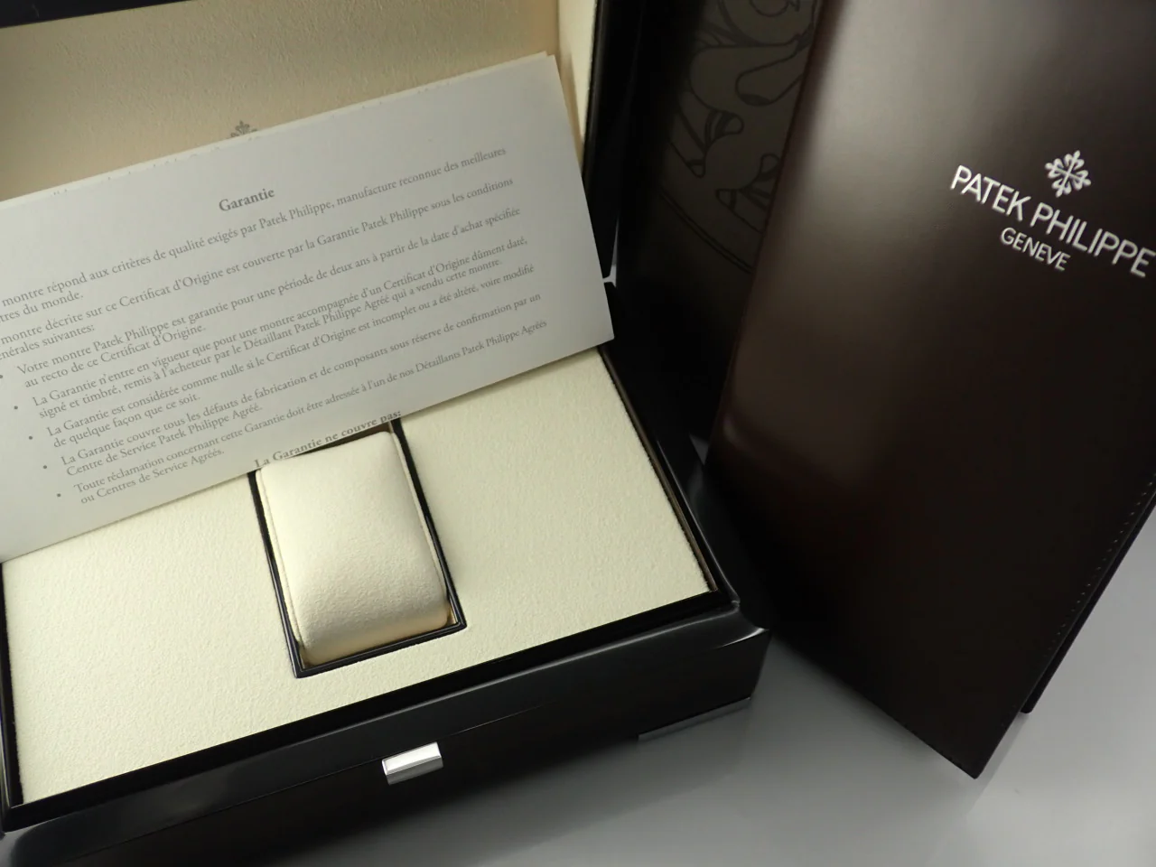 パテックフィリップ コンプリケーション クロノグラフ Ref.5172G-001 ホワイトゴールド ブルー文字盤 - Image 11