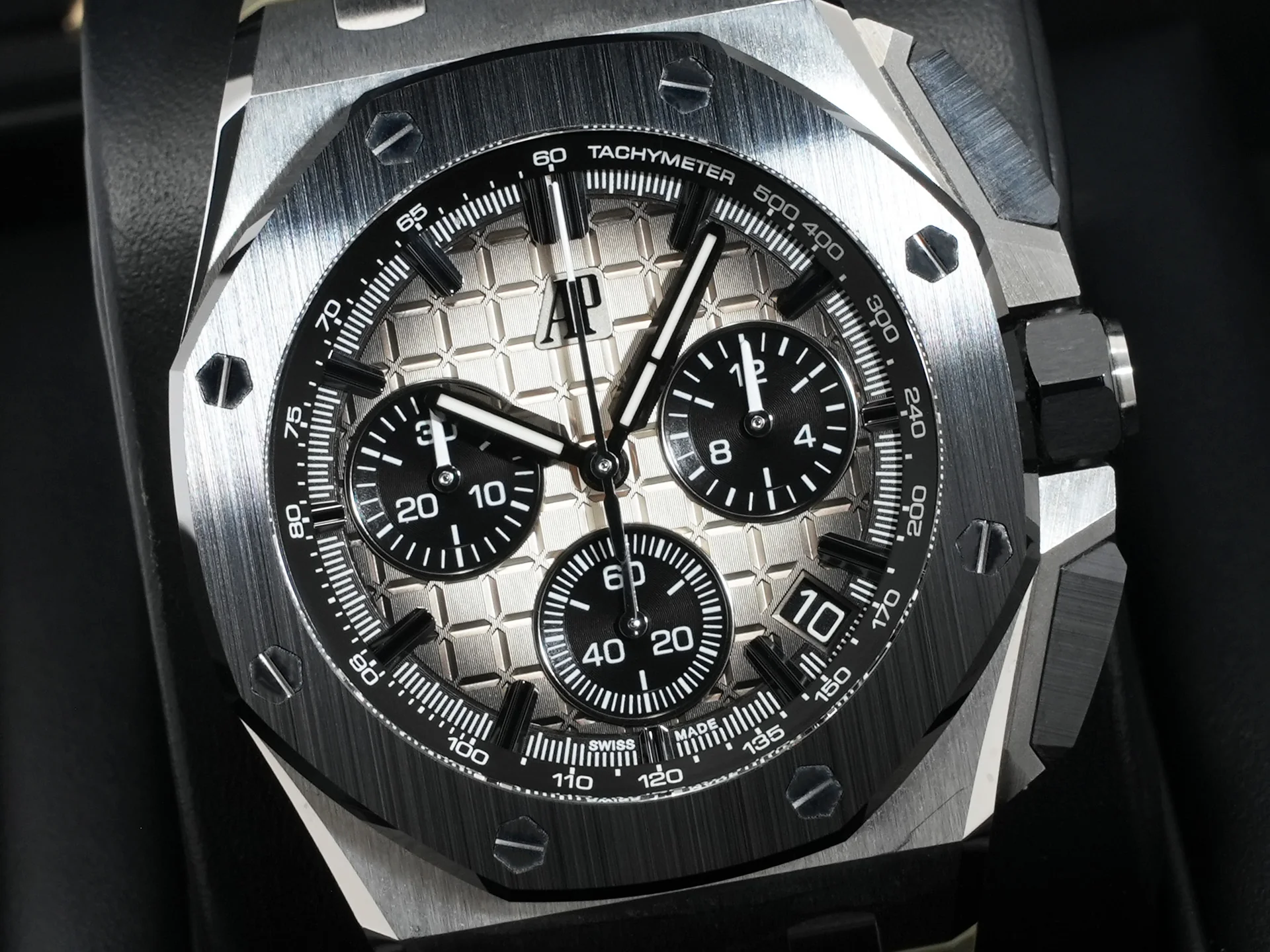 オーデマピゲ ロイヤルオーク オフショア クロノグラフ Ref.26420SO.OO.A600CA.01 ステンレススチール スモークブラウン文字盤 - Image 3
