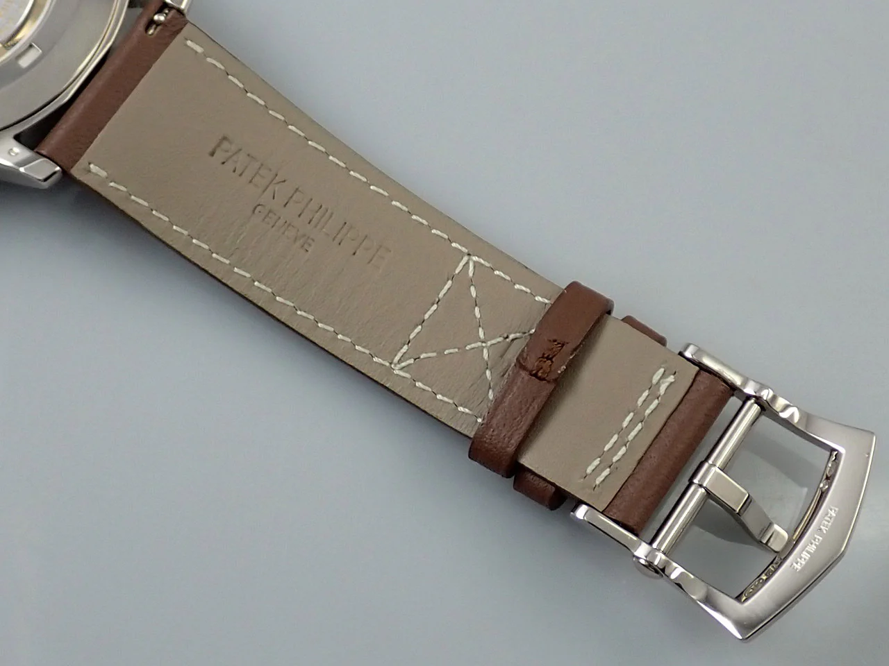 パテックフィリップ カラトラバ パイロット トラベルタイム Ref.5524G-001 ホワイトゴールド ブルー文字盤 - Image 9