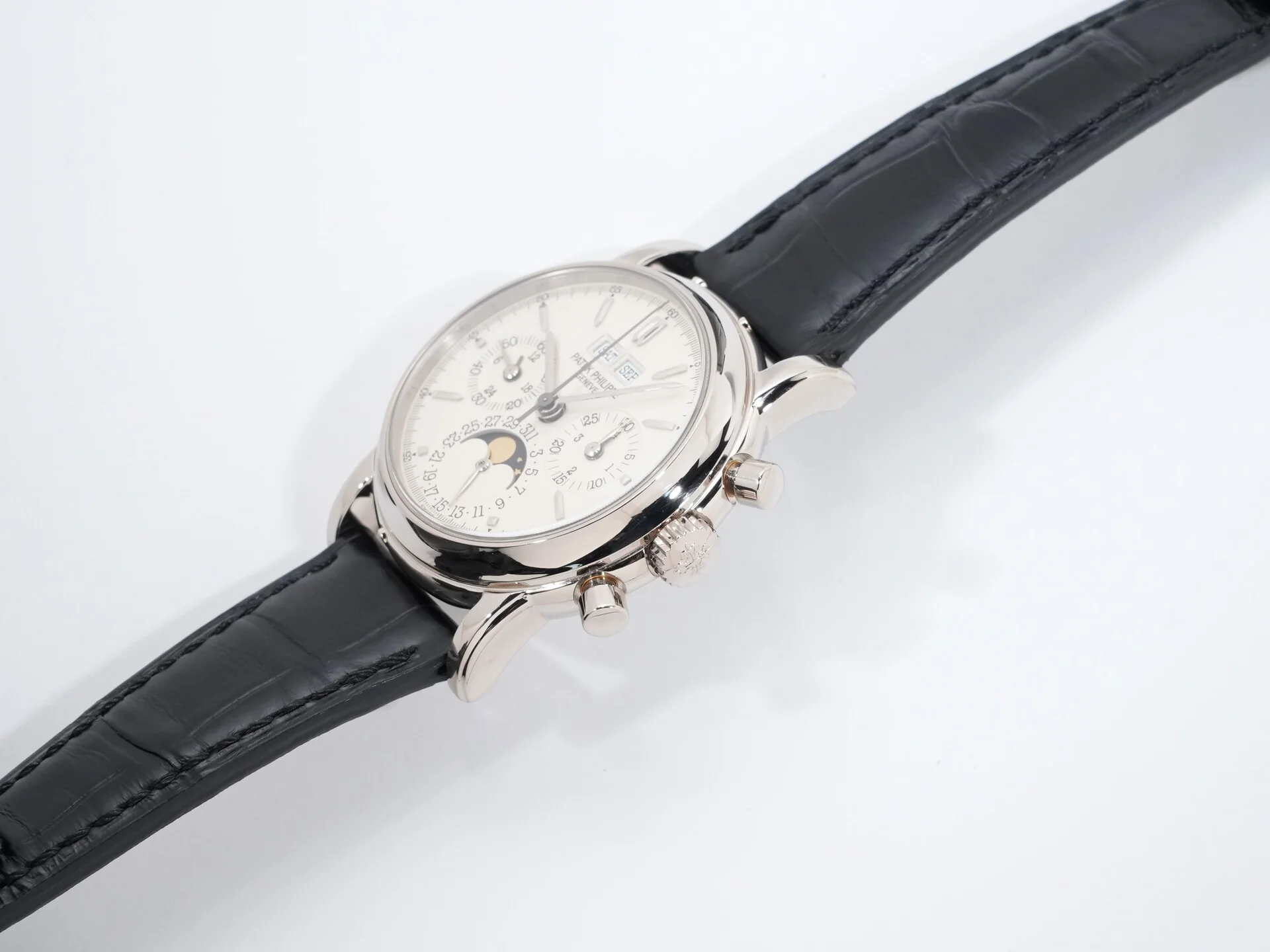 パテックフィリップ パーペチュアルカレンダー クロノグラフ Ref.3970EG-001 ホワイトゴールド シルバー文字盤 - Image 4