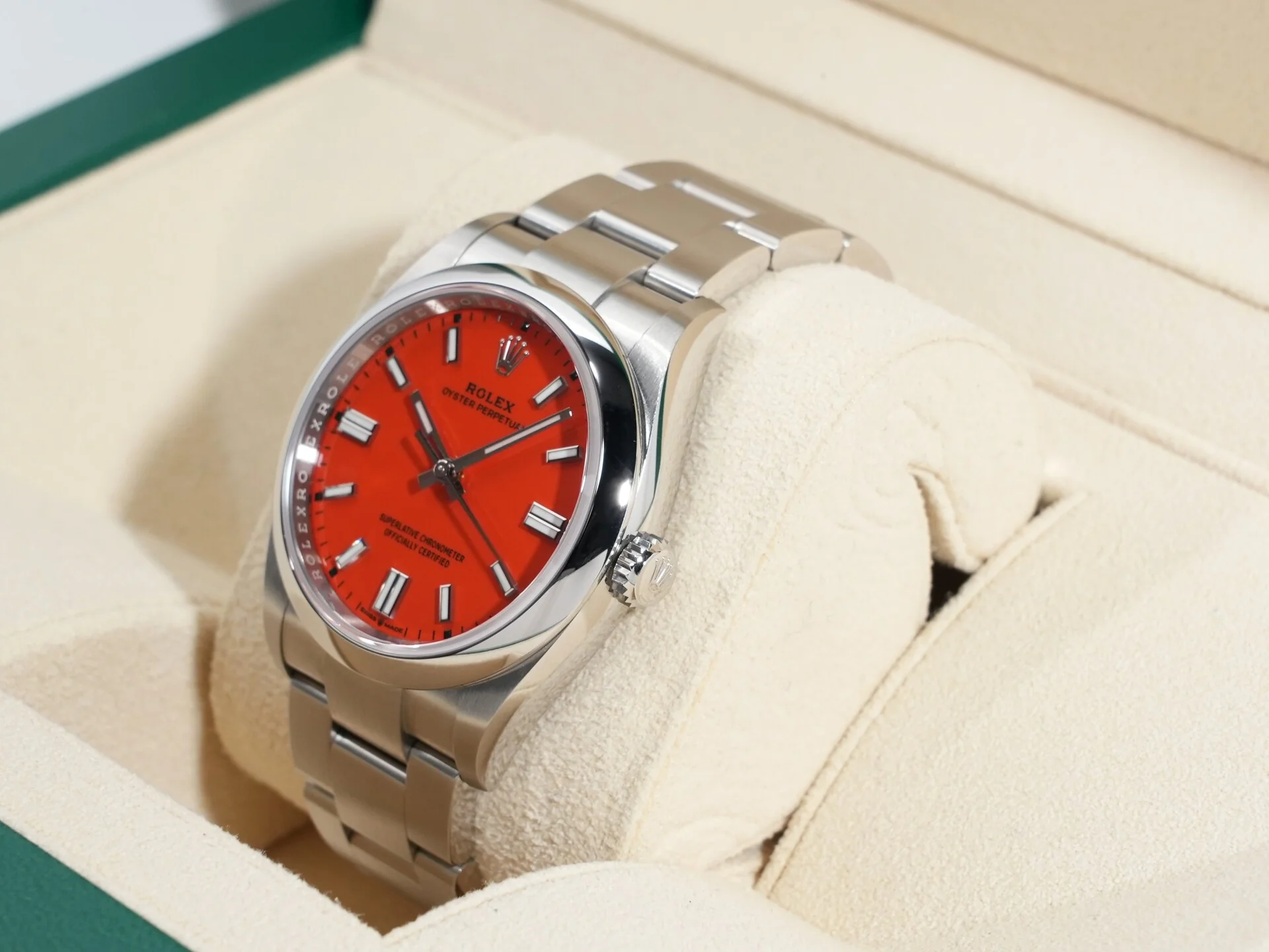 ロレックス オイスターパーペチュアル36 Ref.126000 ステンレススチール コーラルレッド文字盤 - Image 4