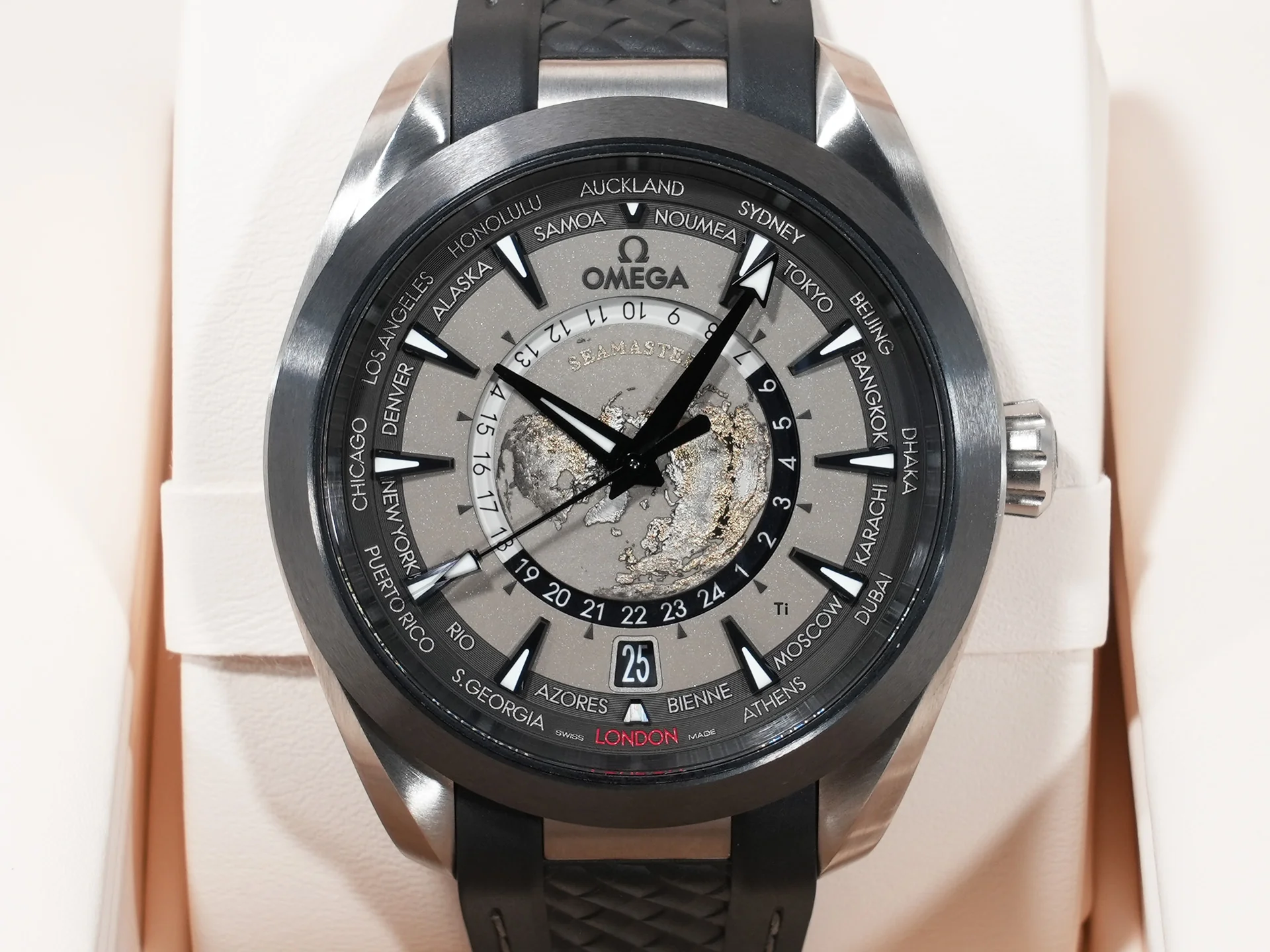 オメガ シーマスター アクアテラ 150M GMT ワールドタイマー Ref.220.92.43.22.99.001 チタン グレー文字盤 中古 neekoixq - Image 2