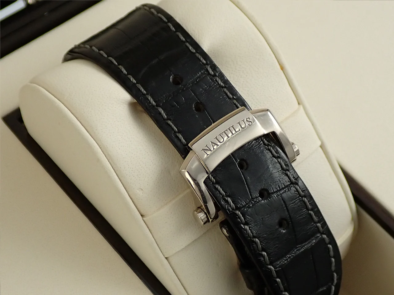 パテックフィリップ ノーチラス プチコンプリケーション Ref.5712G-001 ホワイトゴールド スレート文字盤 - Image 7