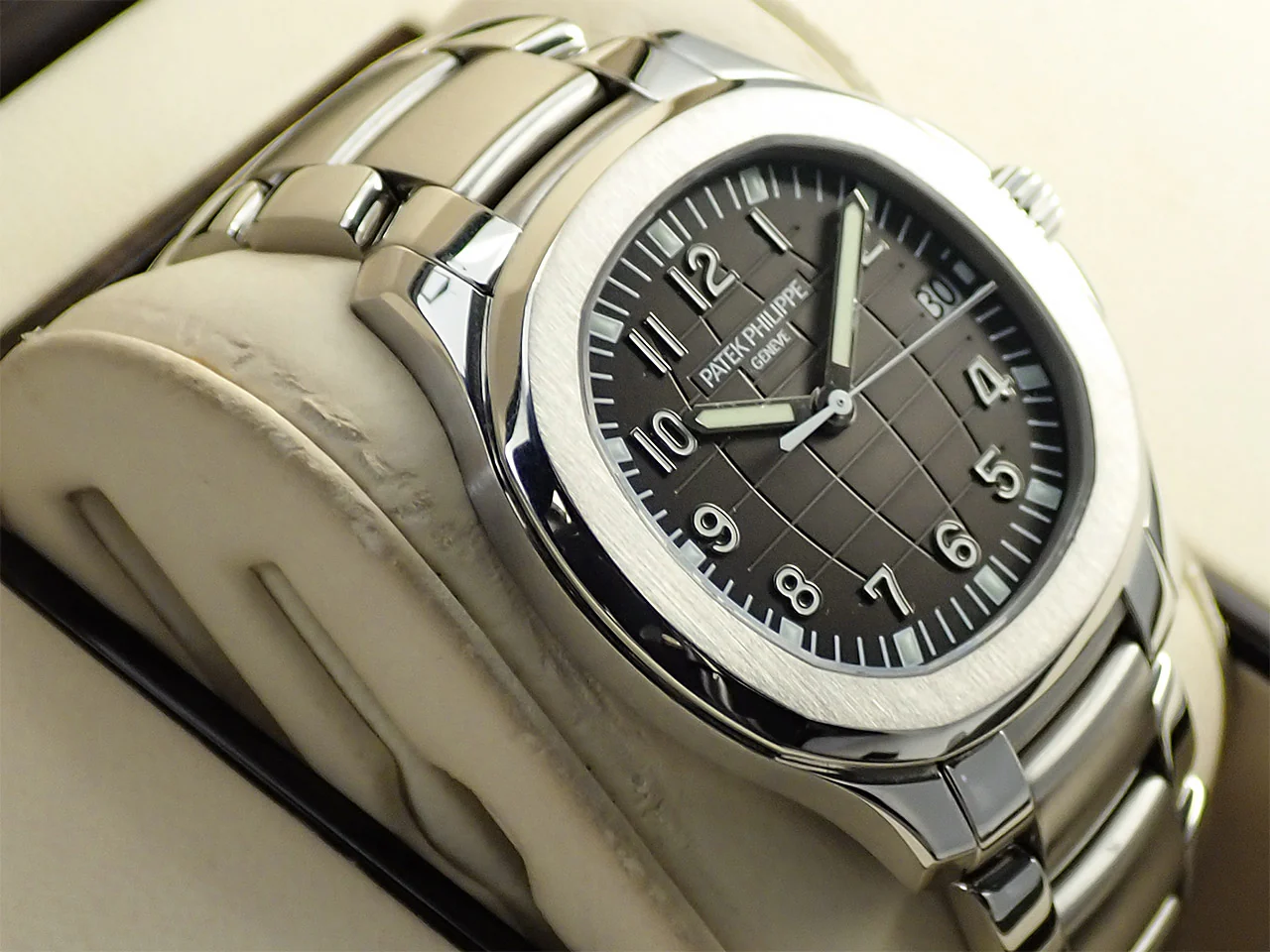 パテックフィリップ アクアノート エクストララージ Ref.5167/1A-001 ステンレススチール ブラック文字盤 - Image 5