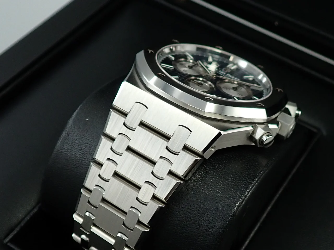 オーデマピゲ ロイヤルオーク クロノグラフ Ref.26331ST.OO.1220ST.01 ステンレススチール ブルー文字盤 - Image 6