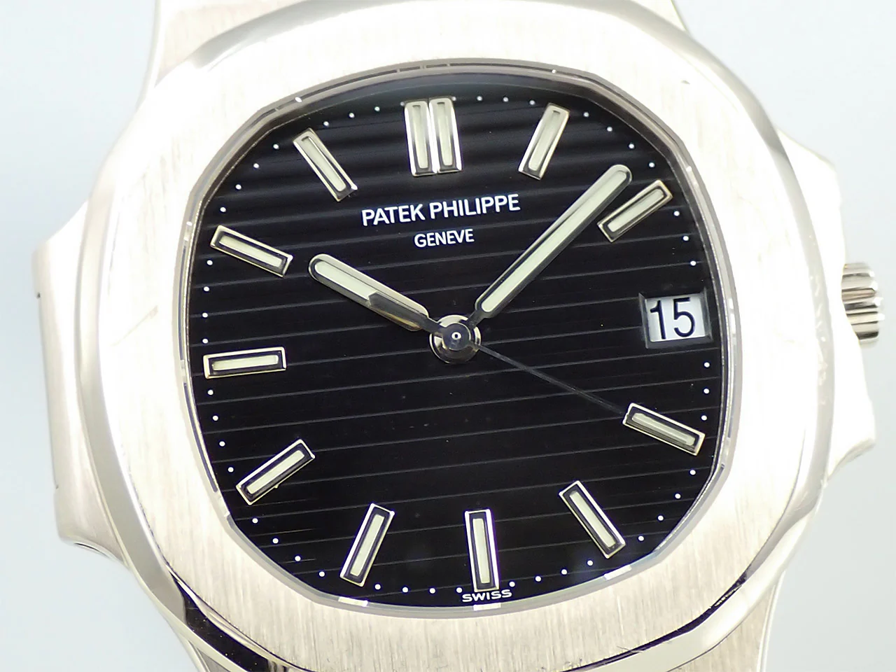 パテックフィリップ ノーチラス Ref.3711/1G-001 ホワイトゴールド ブラック文字盤 - Image 3