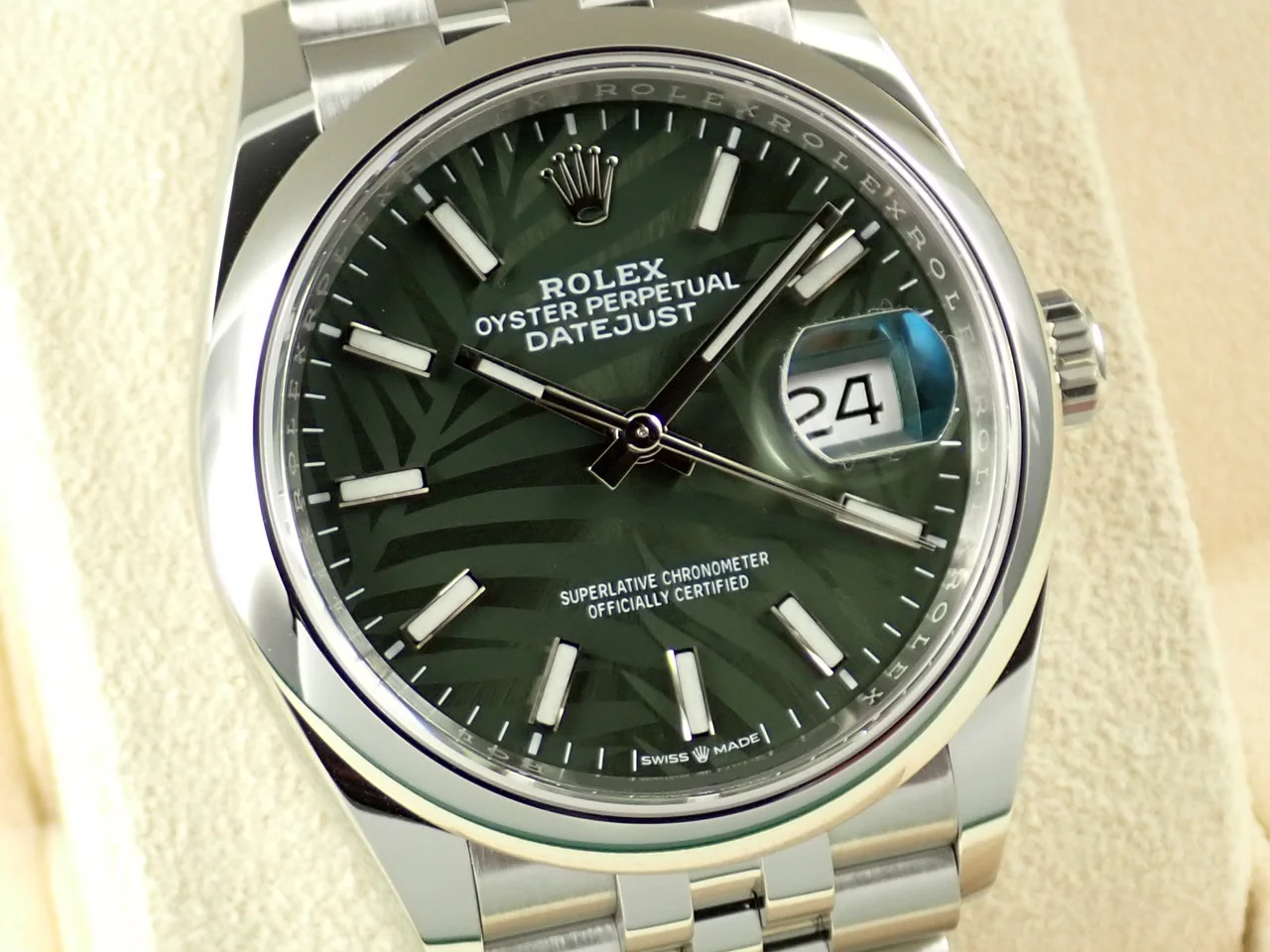ロレックス デイトジャスト36 Ref.126200 ステンレススチール オリーブグリーン パームモチーフ文字盤 ジュビリーブレスレット - Image 3