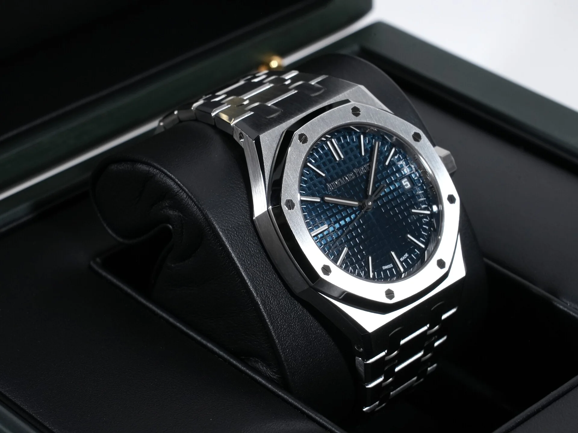 オーデマピゲ ロイヤルオーク 50周年記念 Ref.15550ST.OO.1356ST.02 ステンレススチール ブルー文字盤 - Image 5