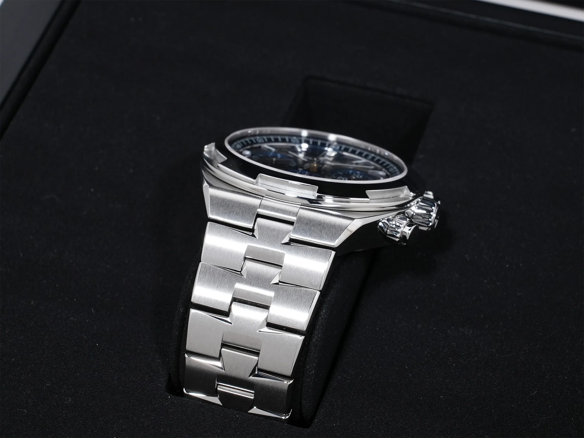 ヴァシュロンコンスタンタン オーヴァーシーズ クロノグラフ Ref.5500V/110A-B148 SS ブルー文字盤 美品 pzbz7r2q - Image 6