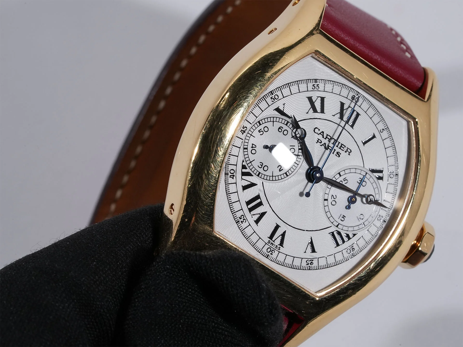 カルティエ トーチュ ワンプッシュクロノグラフ Ref.2356 イエローゴールド ホワイト文字盤 中古 q66kfm45 - Image 9