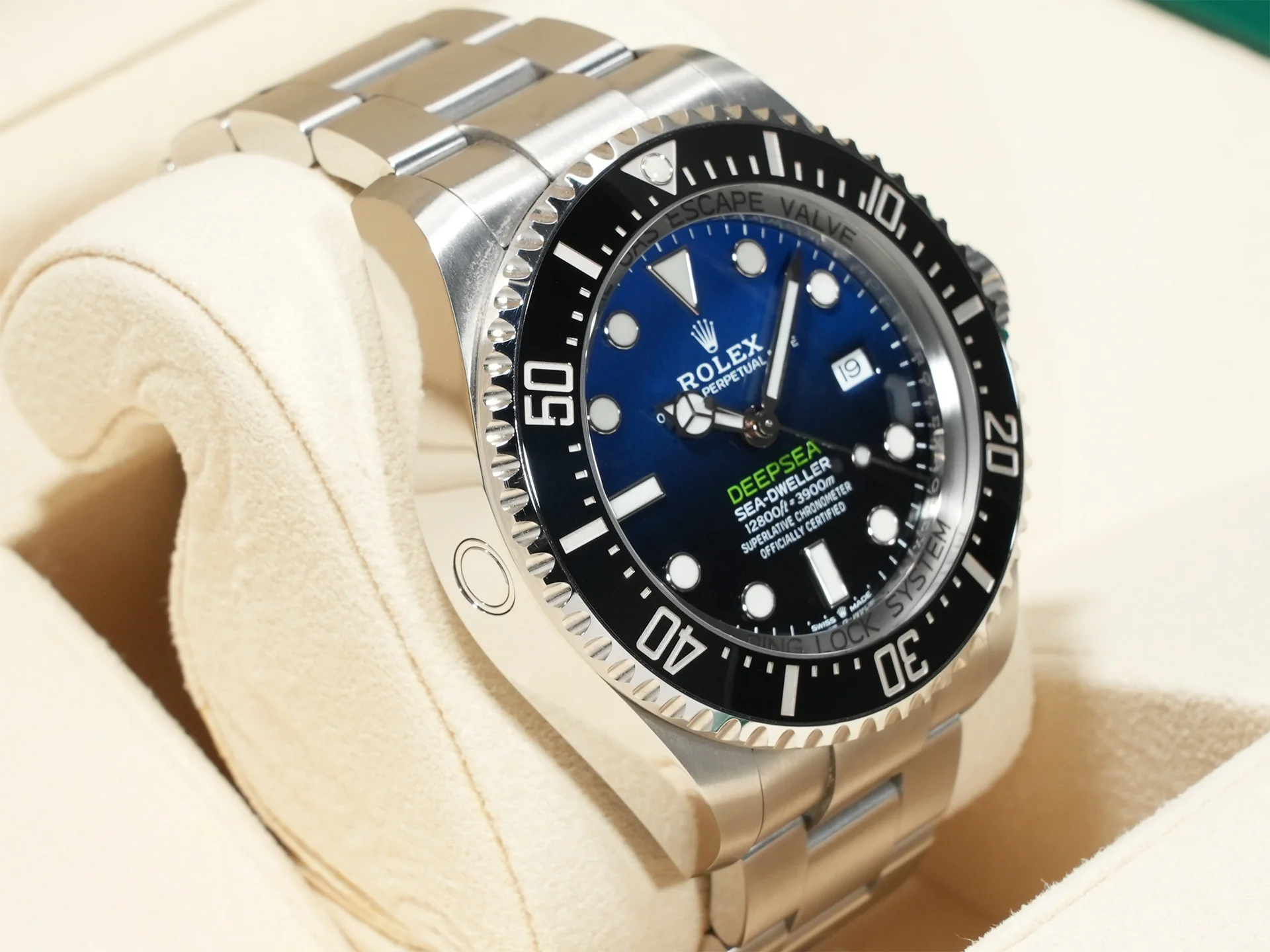 ロレックス シードゥエラー ディープシー Ref.126660 ステンレススチール D-BLUE文字盤 - Image 5