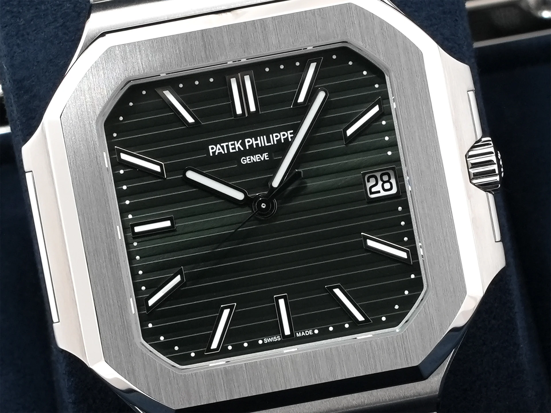 パテックフィリップ キュビタス Ref.5821/1A-001 ステンレススチール グリーン文字盤 - Image 3