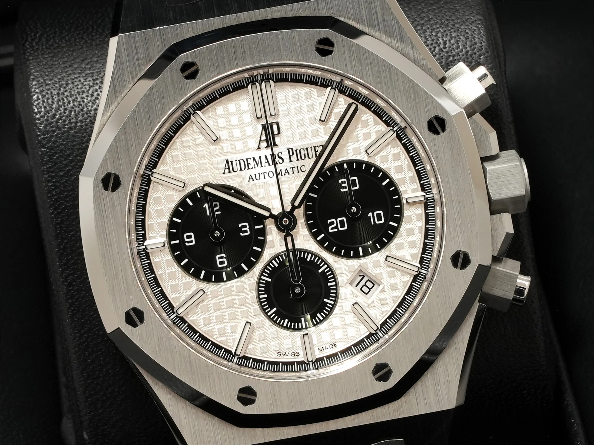 オーデマピゲ ロイヤルオーク クロノグラフ Ref.26331ST.OO.1220ST.03 ステンレススチール シルバー文字盤 - Image 3