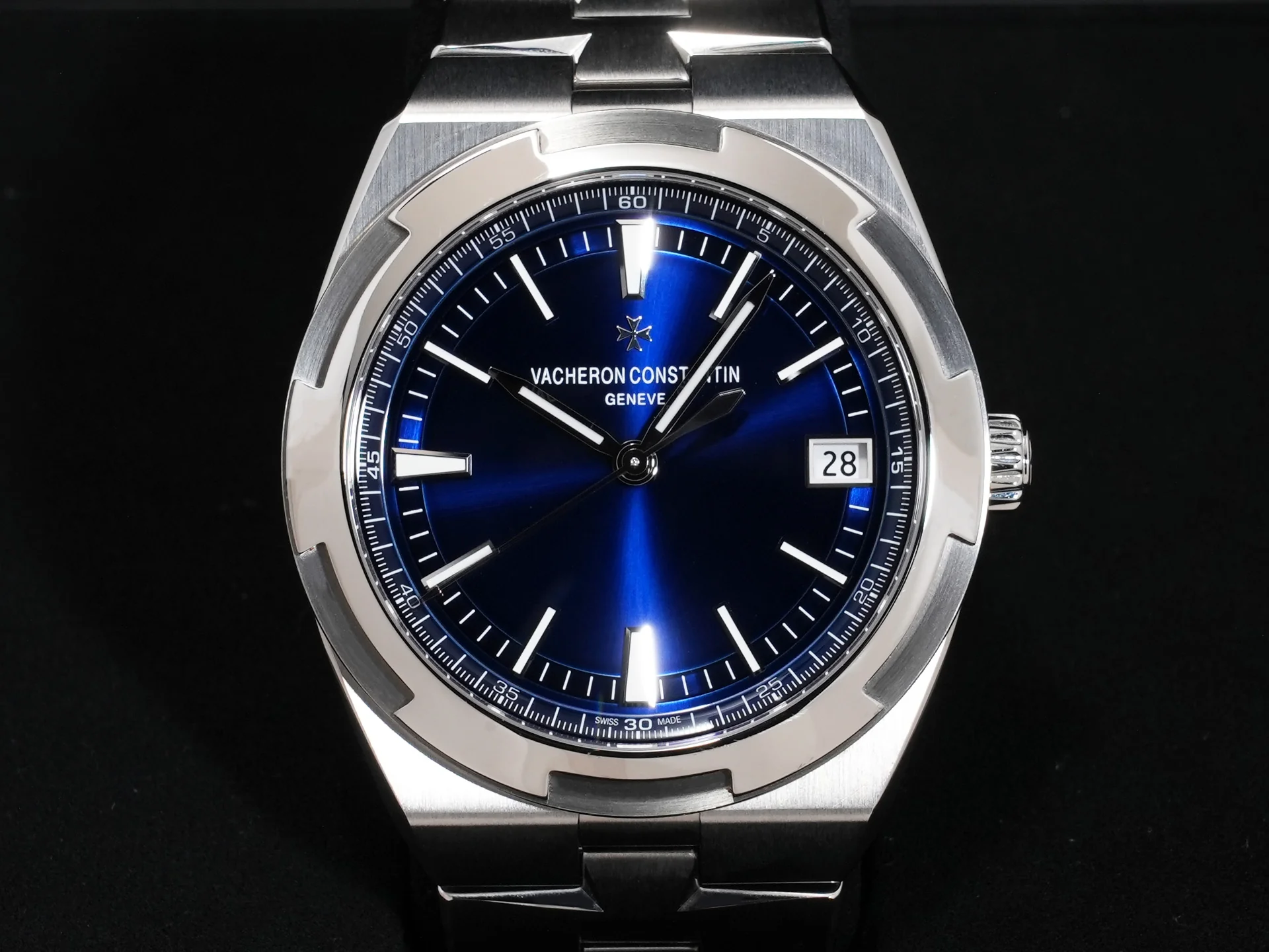 ヴァシュロンコンスタンタン オーヴァーシーズ Ref.4500V/110A-B128 SS ブルー文字盤 中古 qwep4ffe - Image 2