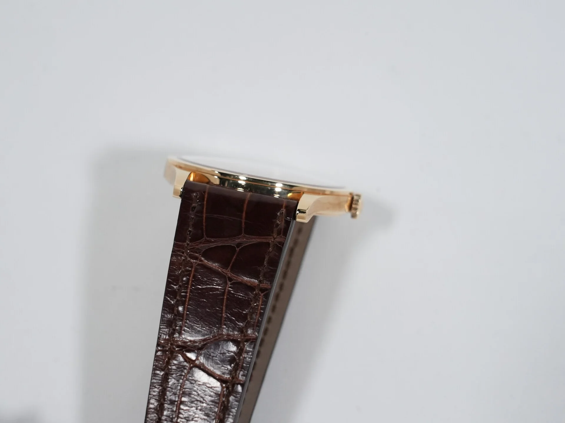 パテックフィリップ カラトラバ Ref.5196J-001 イエローゴールド シルバー文字盤 - Image 6