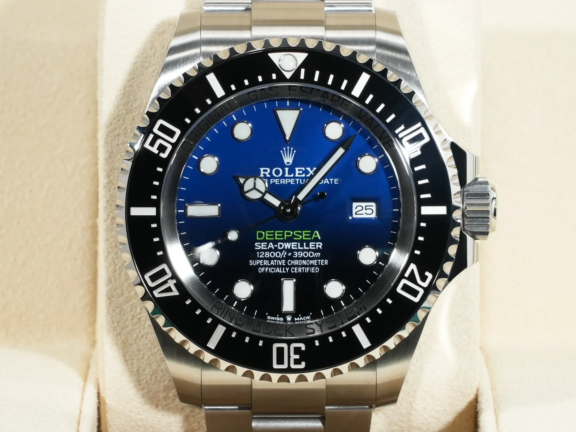 ロレックス シードゥエラー ディープシー Ref.126660 ステンレススチール D-BLUE文字盤 - Image 2