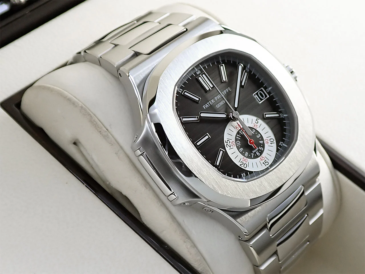 パテックフィリップ ノーチラス クロノグラフ Ref.5980/1A-014 ステンレススチール ブラック文字盤 - Image 5