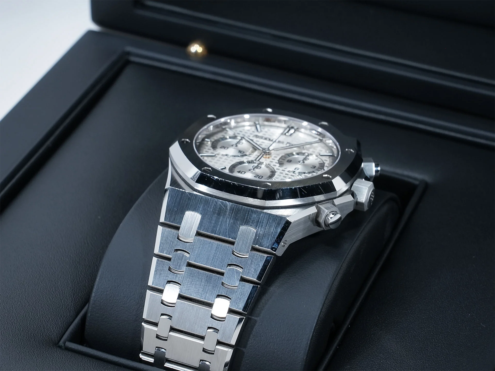 オーデマピゲ ロイヤルオーク クロノグラフ 50周年記念 Ref.26240ST.OO.1320ST.03 ステンレススチール シルバー文字盤 - Image 6