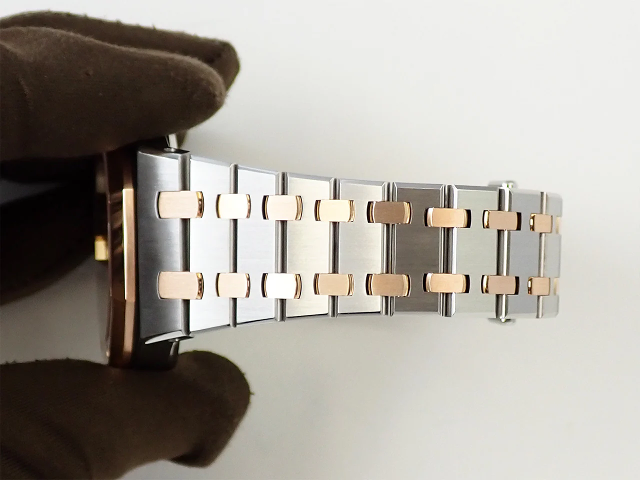 オーデマピゲ ロイヤルオーク Ref.15450SR.OO.1256SR.01 ステンレススチール/ピンクゴールド シルバー文字盤 - Image 9