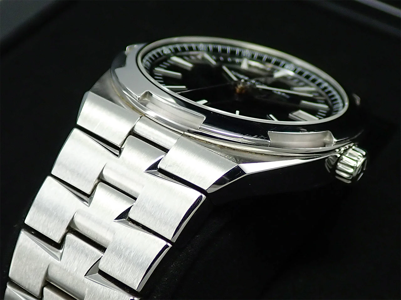 ヴァシュロンコンスタンタン オーヴァーシーズ Ref.4500V/110A-B483 ブラック文字盤 中古 V1S81184 - Image 6