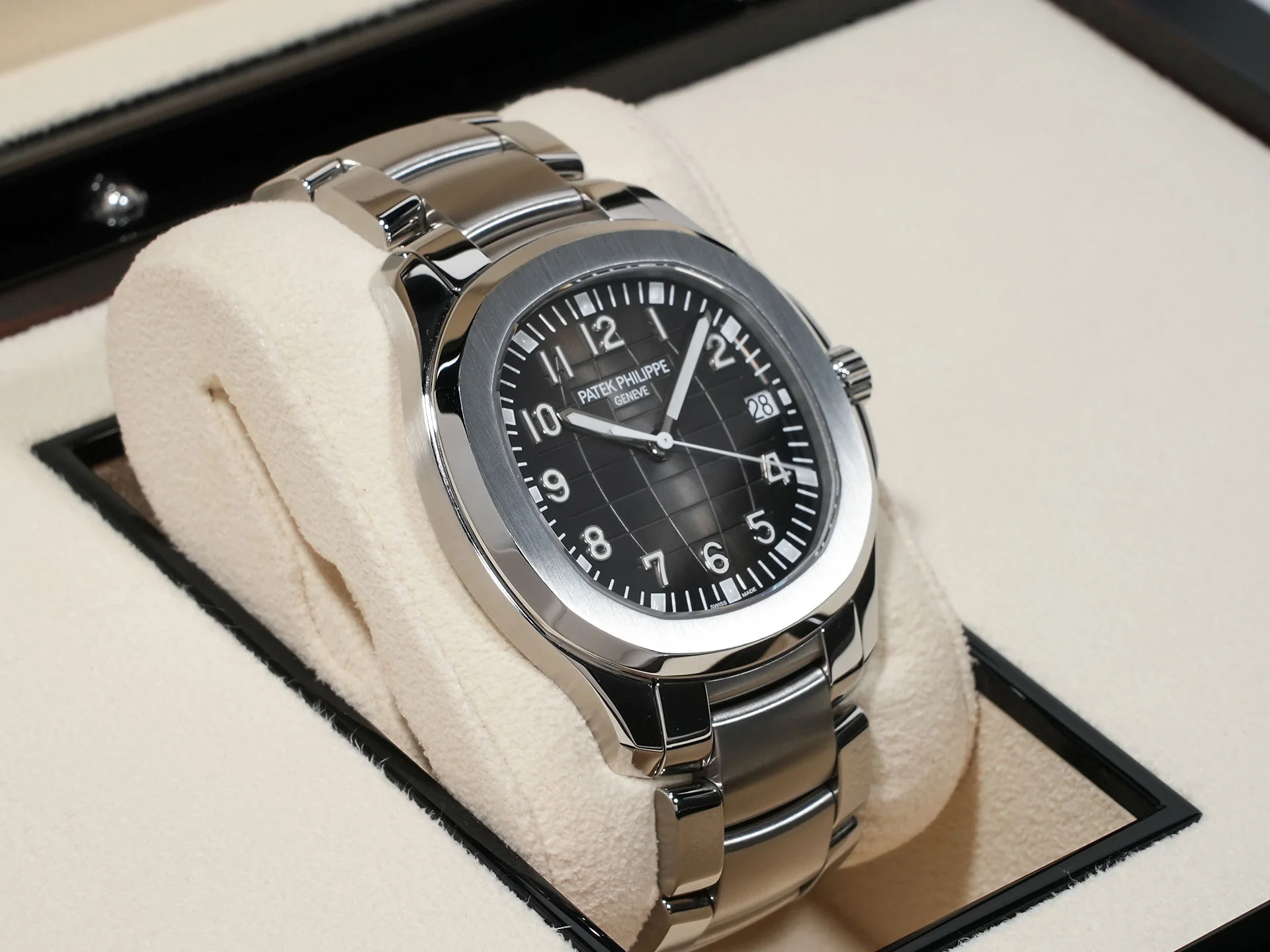 パテックフィリップ アクアノート エクストララージ Ref.5167/1A-001 ステンレススチール ブラック文字盤 - Image 5