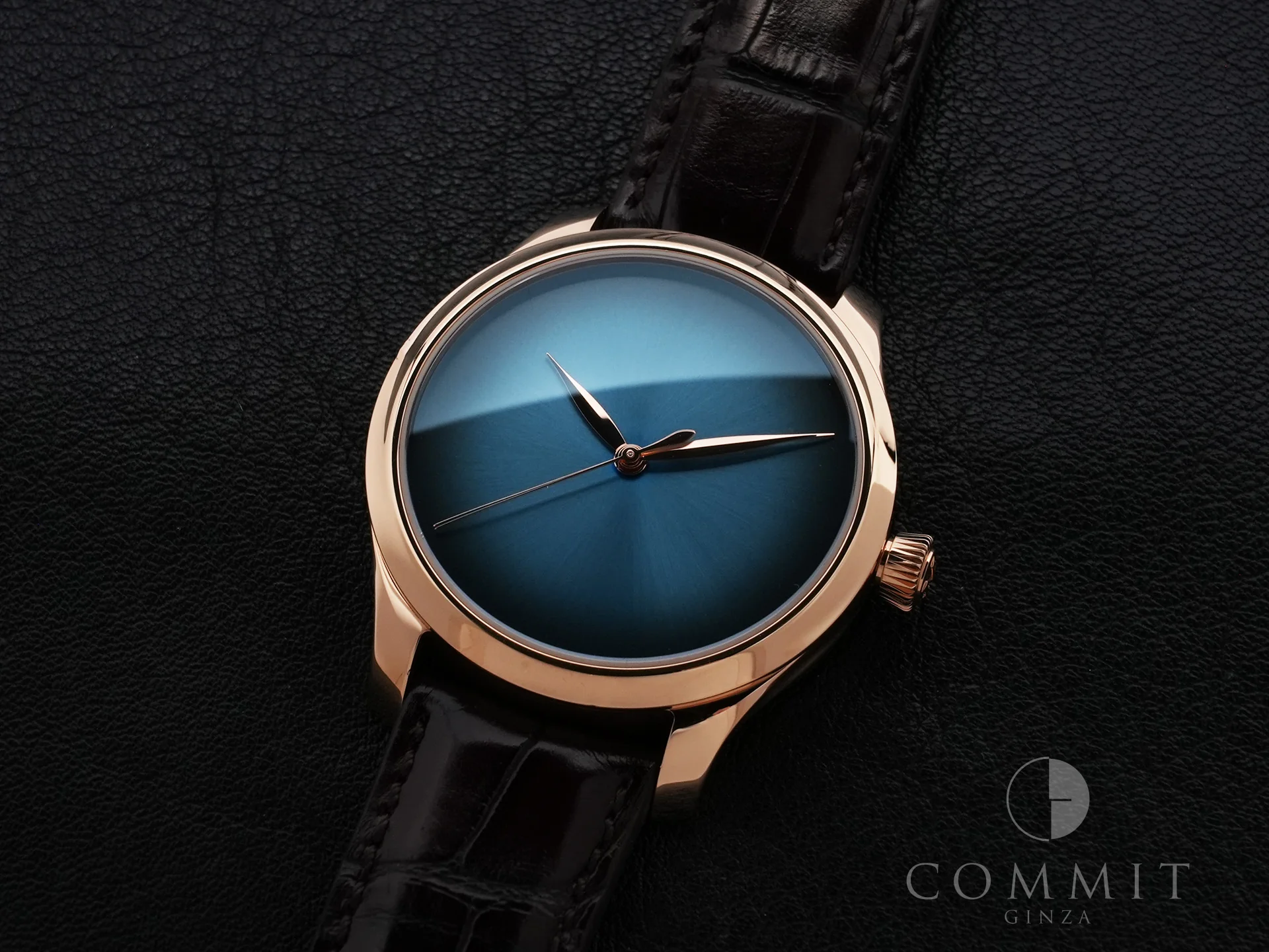 H.モーザー エンデバー センターセコンド オートマティック コンセプト Ref.1200-0409 18K RED GOLD ファンキーブルー文字盤 中古 vwrz9xa2 - Image 13