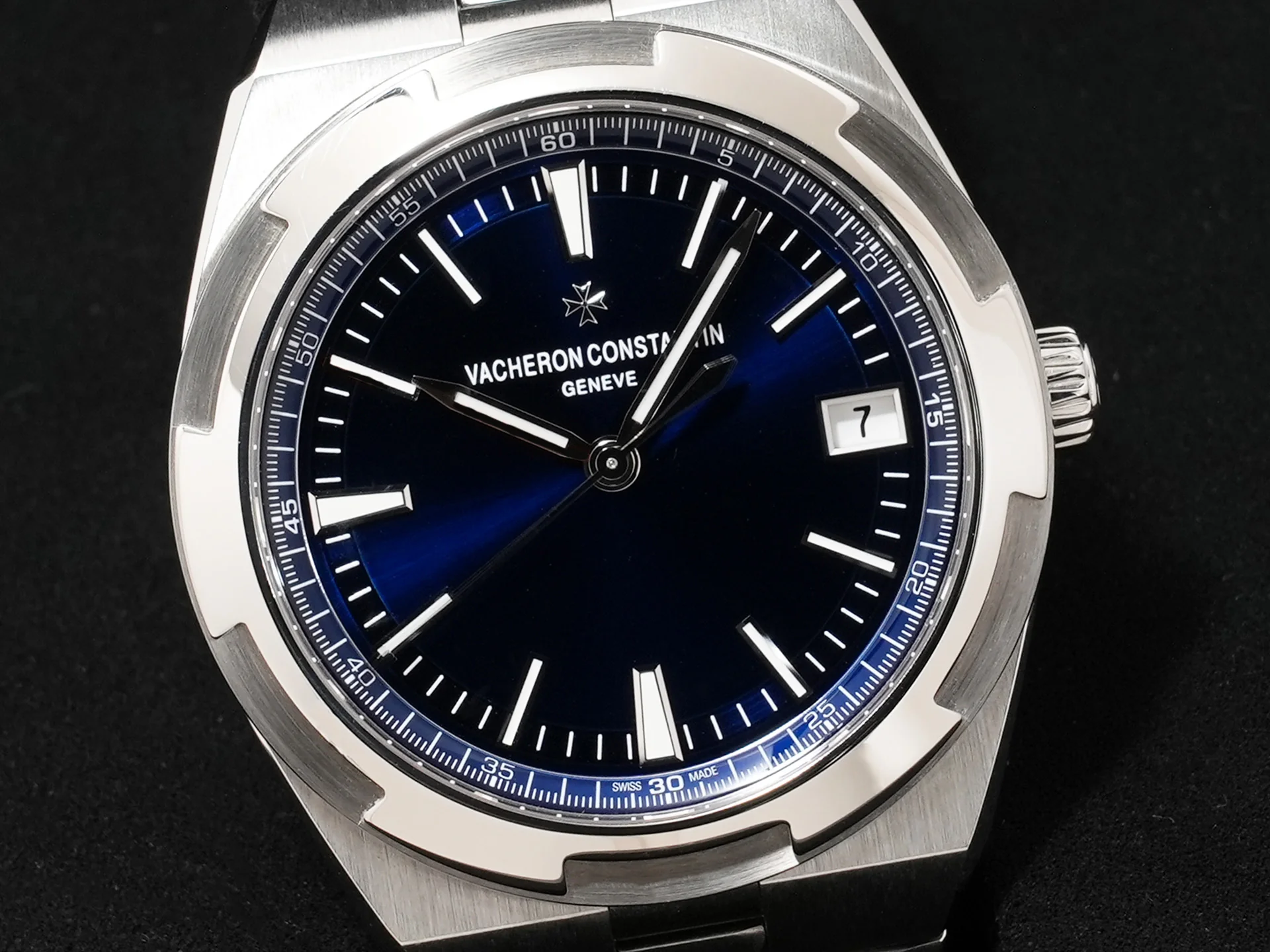 ヴァシュロンコンスタンタン オーヴァーシーズ Ref.4500V/110A-B128 SS ブルー文字盤 美中古 vzwnmqcr - Image 3