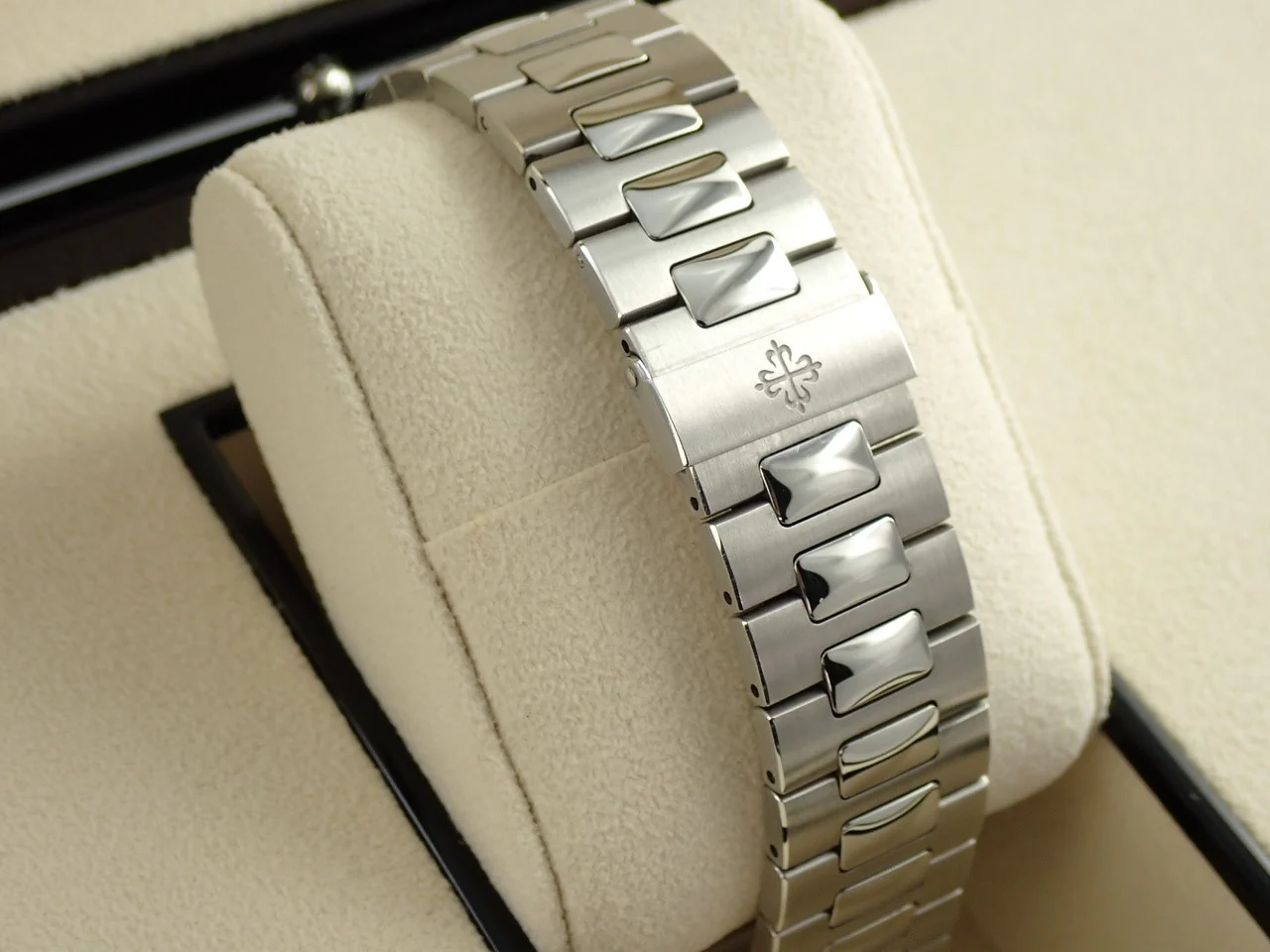 パテックフィリップ ノーチラス Ref.5711/1A-010 ステンレススチール ブルー文字盤 - Image 7