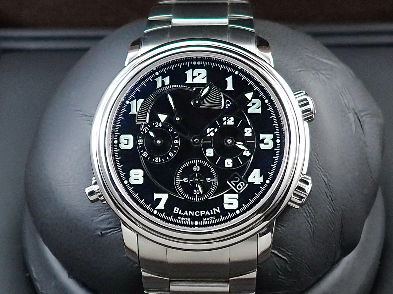 ブランパン レマン GMTアラーム Ref.2041-1130M-71 ブラック文字盤 中古 WSUT3K06 - Image 2