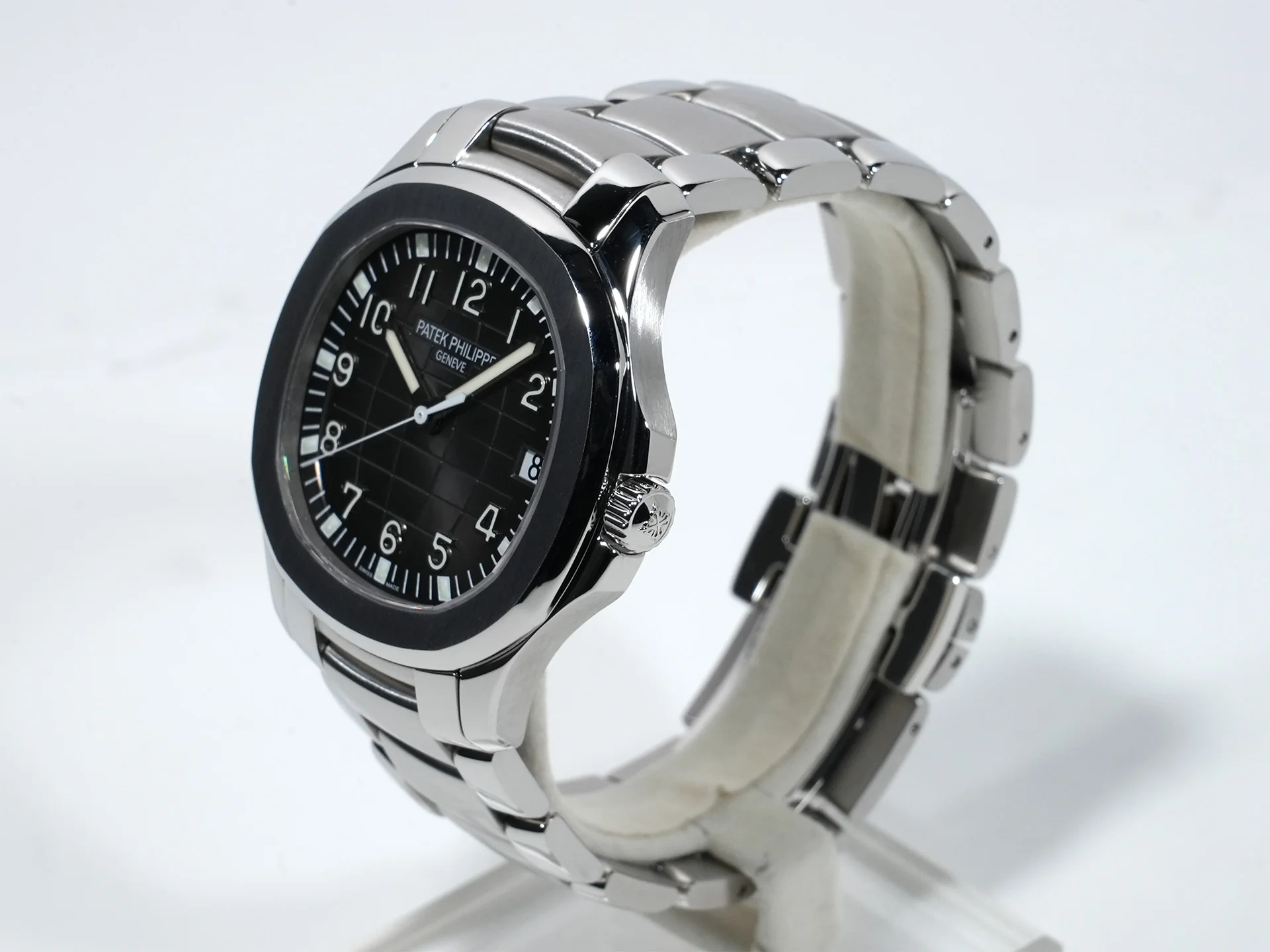 パテックフィリップ アクアノート エクストララージ Ref.5167/1A-001 ステンレススチール ブラック文字盤 美中古 x4a3g9jd - Image 4