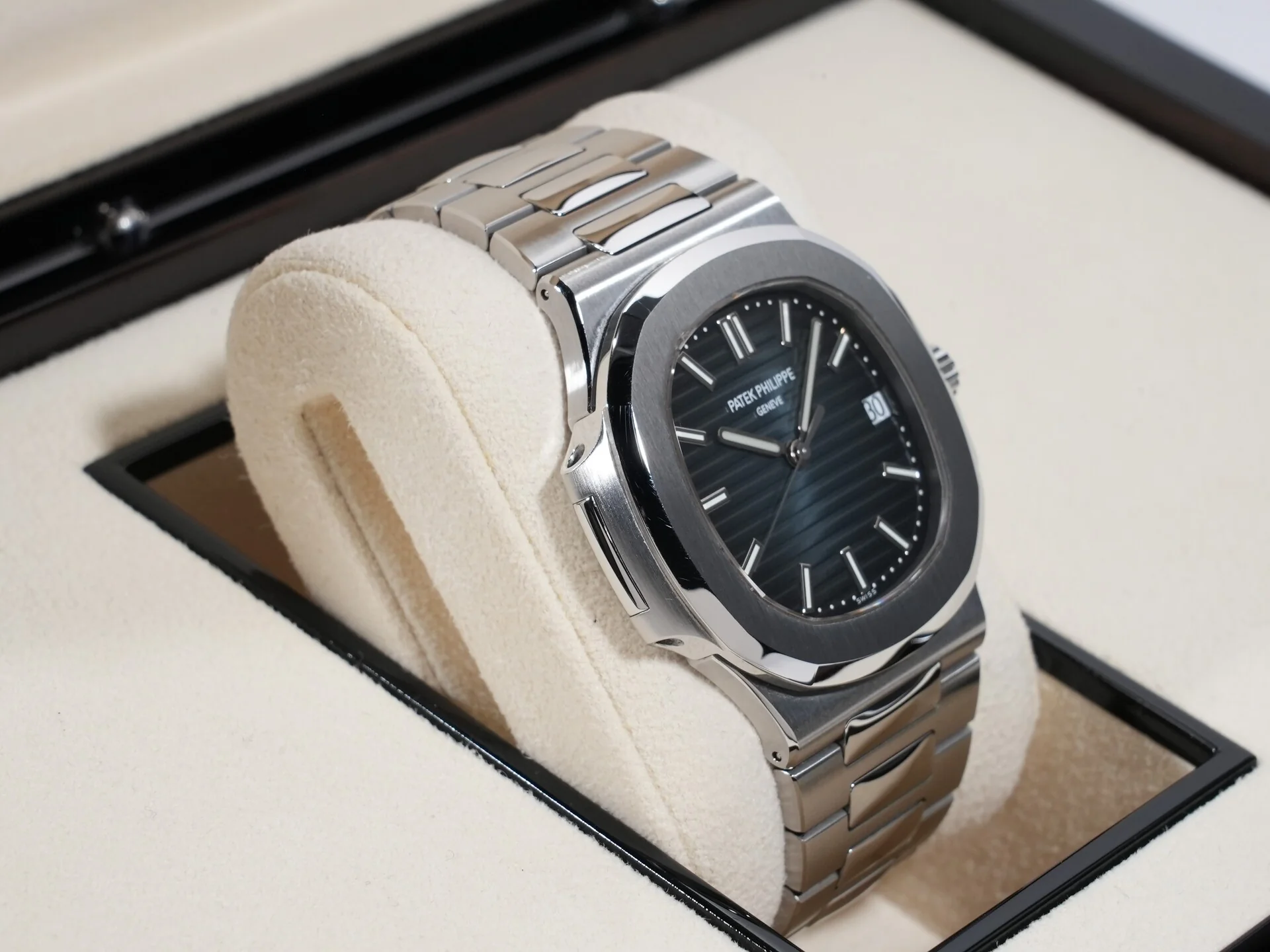 パテックフィリップ ノーチラス Ref.5711/1A-010 ステンレススチール ブルー文字盤 - Image 5