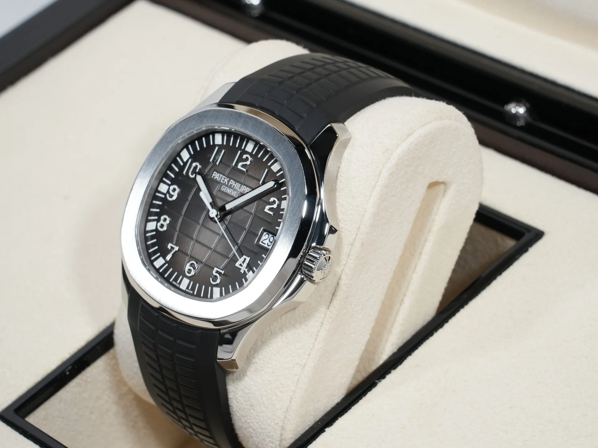 パテックフィリップ アクアノート Ref.5167A-001 ステンレススチール ブラック文字盤 美品 xnisapiy - Image 4