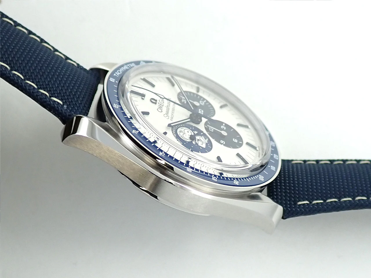 オメガ スピードマスター 記念モデル コーアクシャル マスター クロノメーター クロノグラフ 42MM Ref.310.32.42.50.02.001 シルバー文字盤 未使用 Y5169480 - Image 4